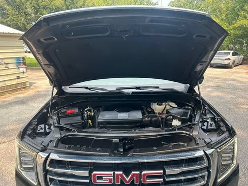 Used 2024 GMC Yukon SLT RWD image 14