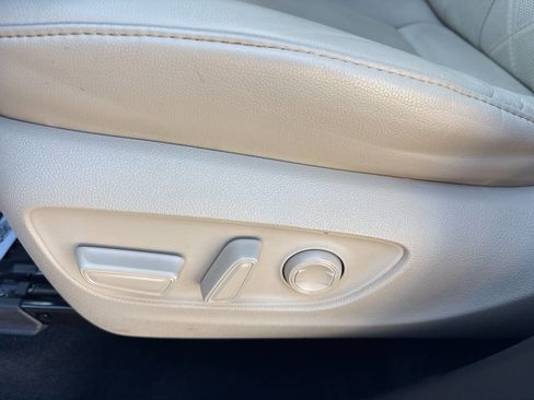 Used 2021 Toyota Highlander Platinum image 42