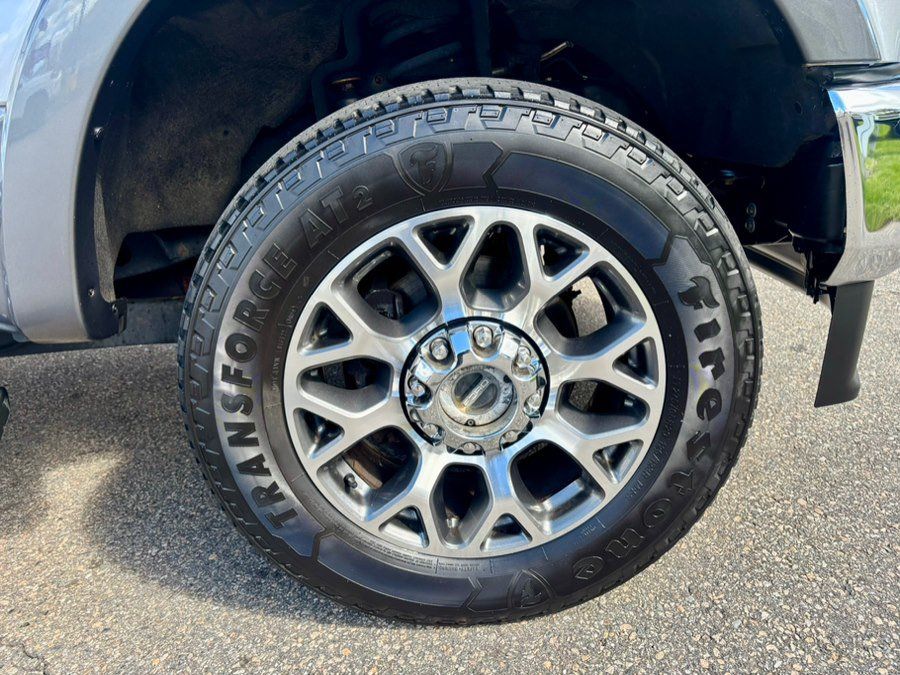 Used 2021 Ford F350 Lariat w/ Lariat Value Package AWD/4WD image 34