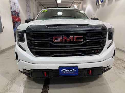 Used 2024 GMC Sierra 1500 AT4 w/ Technology Package image 12