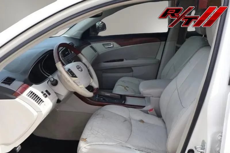 Used 2011 Toyota Avalon Limited FWD image 11