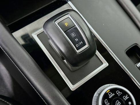 Used 2024 Mitsubishi Outlander SE image 24