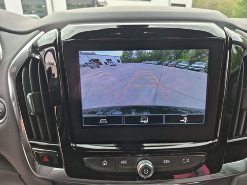 Certified 2023 Chevrolet Traverse LT AWD/4WD image 15