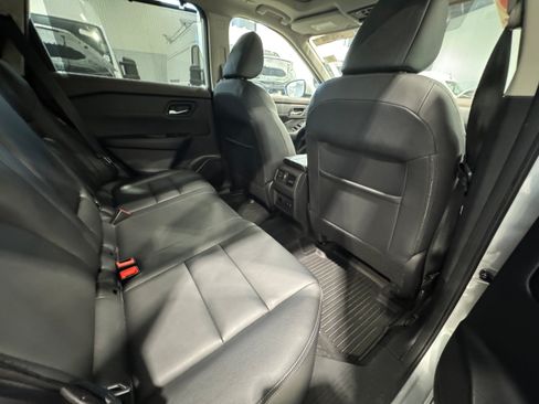 Used 2022 Nissan Rogue SL w/ SL Premium Package AWD/4WD image 11