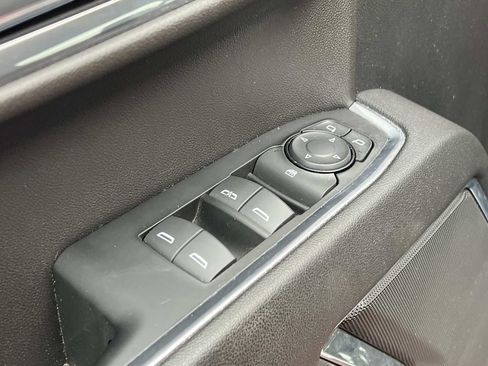 Used 2023 Chevrolet Silverado 1500 LT AWD/4WD image 13