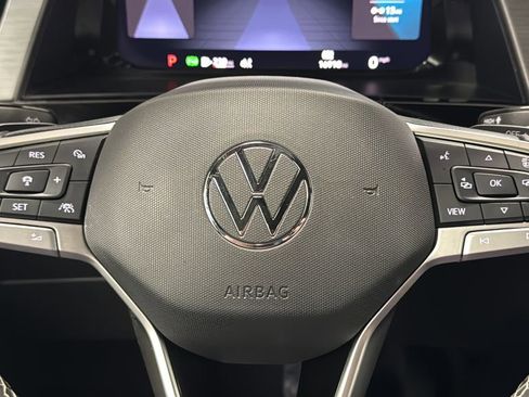 Used 2024 Volkswagen Atlas Cross Sport SE AWD/4WD image 15
