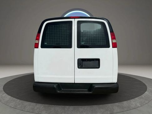 Used 2014 Chevrolet Express 1500 RWD image 14