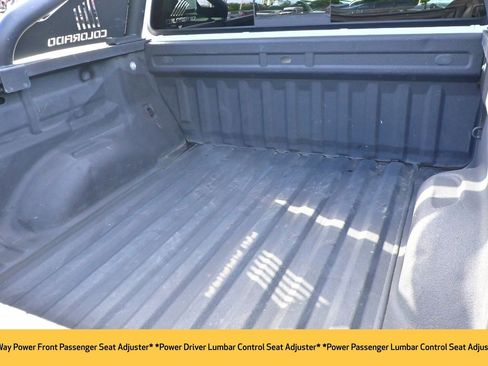 Used 2019 Chevrolet Colorado Z71 image 16