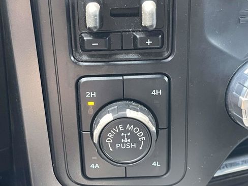 Used 2024 Ford F150 Lariat w/ FX4 Off-Road Package AWD/4WD image 23