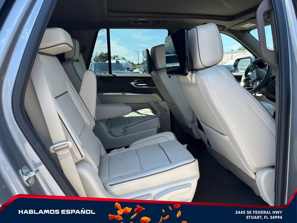New 2026 GMC Yukon Denali w/ Denali Reserve Package AWD/4WD image 18
