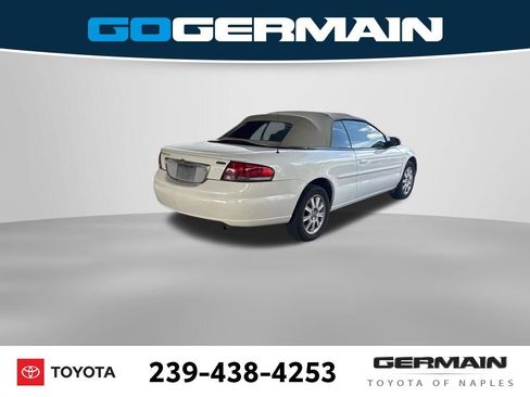 Used 2004 Chrysler Sebring GTC image 9