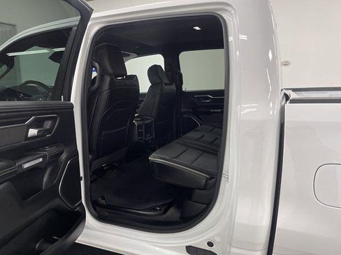 Used 2024 RAM 1500 Laramie AWD/4WD image 10