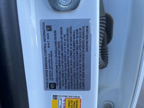 Certified 2024 Chevrolet Silverado 2500 LT w/ Convenience Package image 25