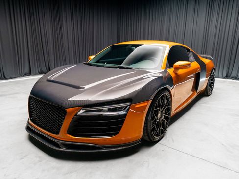 Used 2014 Audi R8 V8 w/ Ceramic Brake Package image 10