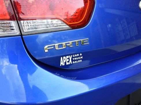 Used 2013 Kia Forte Koup EX FWD image 27