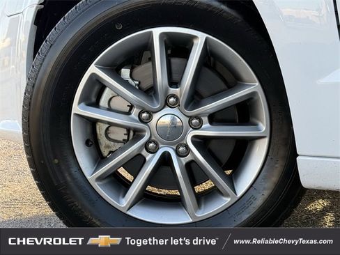 Used 2016 Dodge Grand Caravan SE image 10