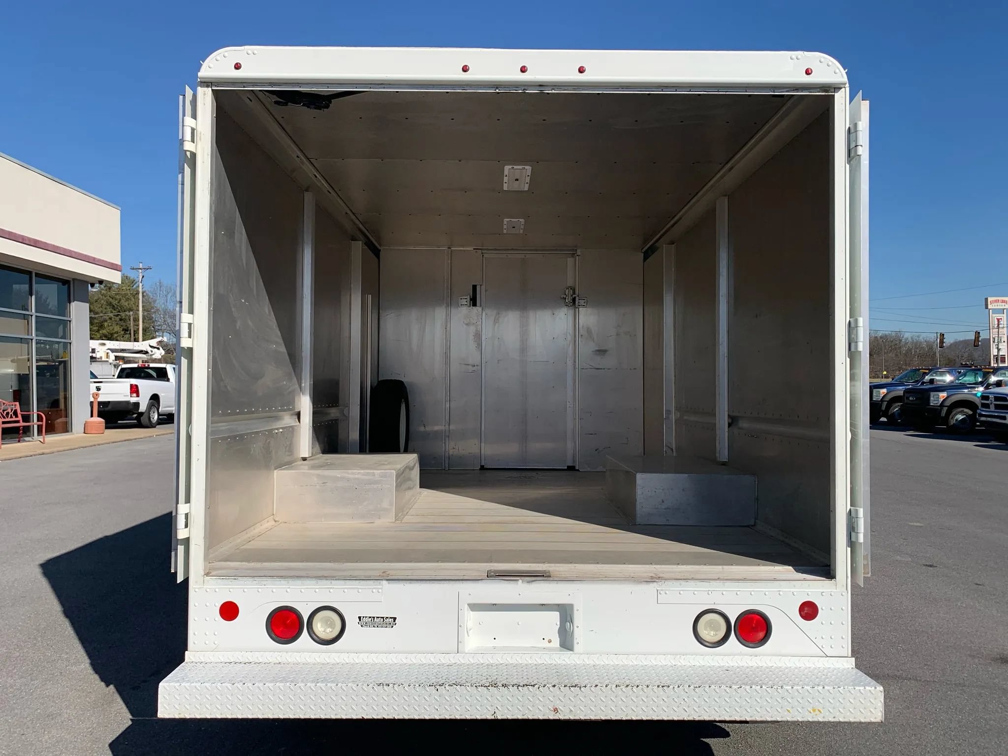Used 2014 Ford E-350 and Econoline 350 Super Duty w/ A/C Prep Package RWD image 19