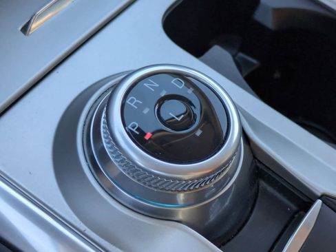 Used 2022 Ford Explorer XLT w/ Equipment Group 202A image 32