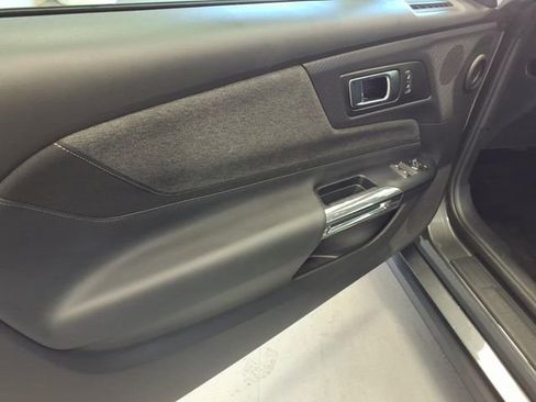 Used 2025 Ford Mustang Coupe RWD image 11