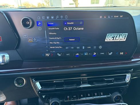 Certified 2024 Chevrolet Traverse Z71 image 12