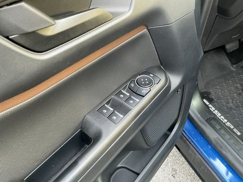 Used 2024 Ford Bronco Sport Outer Banks w/ Tech Package AWD/4WD image 19