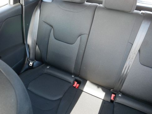 Used 2020 Jeep Renegade Sport image 12