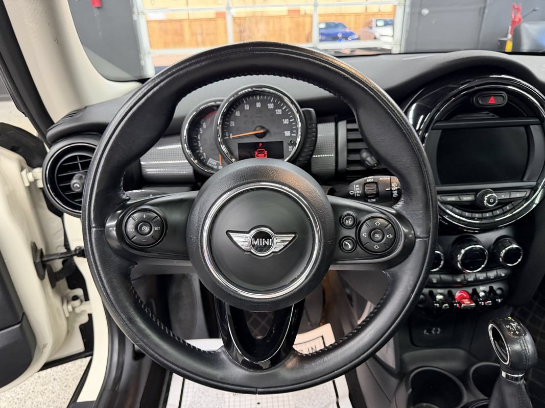 Used 2017 MINI Cooper 2-Door Hardtop FWD image 18