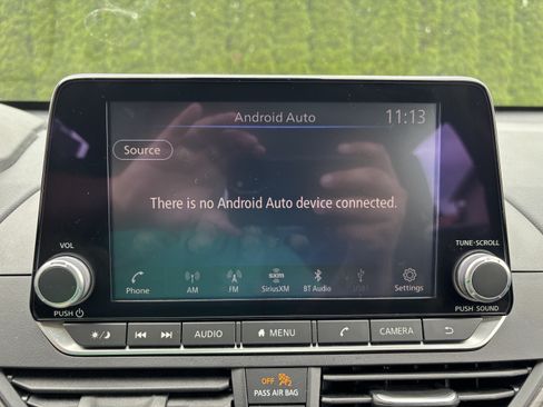 Used 2025 Nissan Altima 2.5 SV FWD image 26