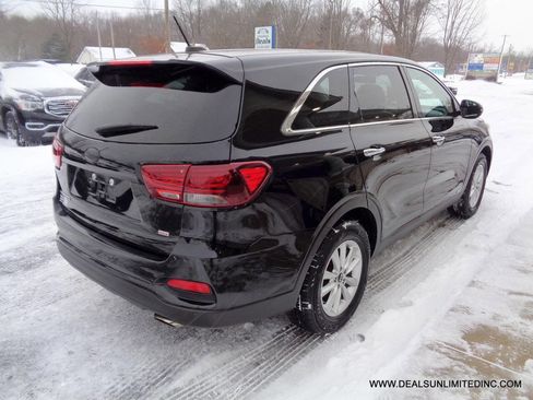 Used 2019 Kia Sorento AWD image 3