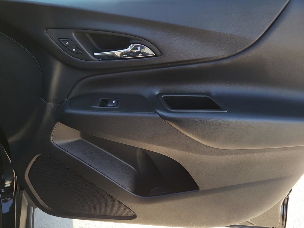 Used 2023 Chevrolet Equinox LT AWD/4WD image 16