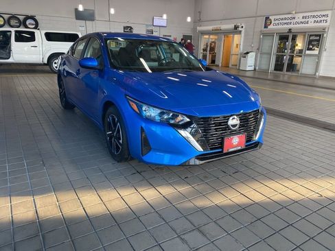 Used 2024 Nissan Sentra SV image 15