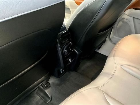 Used 2022 Jeep Compass Limited image 22