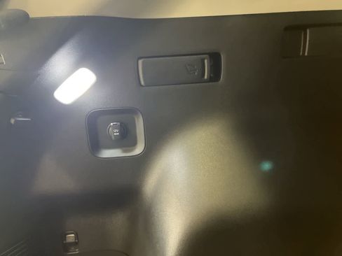 Used 2024 Kia Sportage SX Prestige image 34