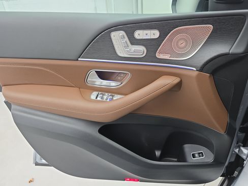 Certified 2026 Mercedes-Benz GLS 450 4MATIC image 28