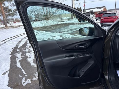 Used 2024 Chevrolet Equinox LT w/ LPO, Floor Liner Package AWD/4WD image 30