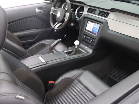 Used 2011 Ford Mustang Shelby GT500 w/ SVT Performance Pkg RWD image 57