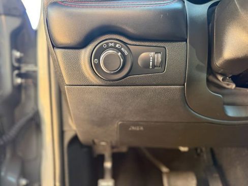 Used 2023 Dodge Durango GT image 17