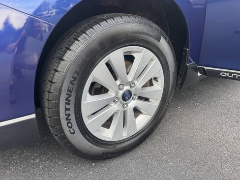 Used 2017 Subaru Outback 2.5i AWD/4WD image 27