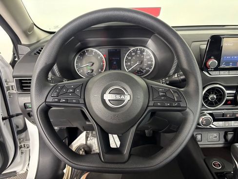 Used 2024 Nissan Sentra S image 15