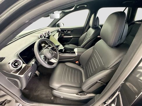 Certified 2026 Mercedes-Benz GLC 300 image 18