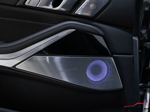 Used 2024 BMW ALPINA XB7 image 70