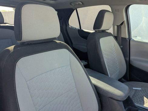 Used 2018 Chevrolet Equinox LT w/ Sun & Infotainment Package image 6