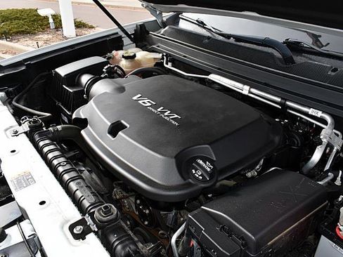 Used 2019 Chevrolet Colorado ZR2 w/ ZR2 Dusk Special Edition image 10