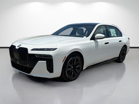New 2026 BMW 760i xDrive AWD/4WD image 7