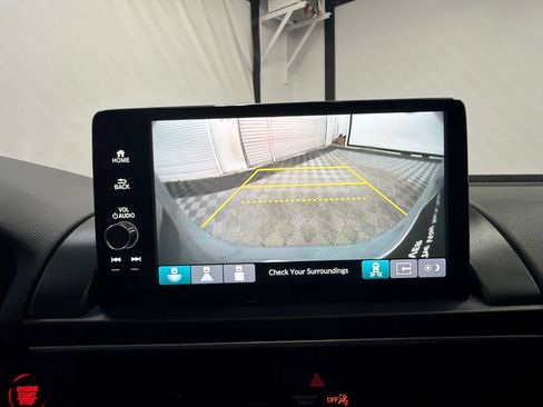 Used 2023 Honda Pilot Touring image 32