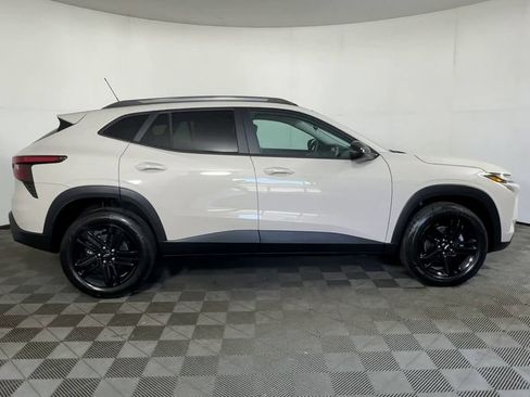 New 2026 Chevrolet Trax ACTIV w/ Driver Confidence Package FWD image 10