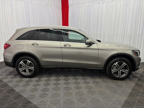 Used 2019 Mercedes-Benz GLC 300 4MATIC w/ Premium Package image 9