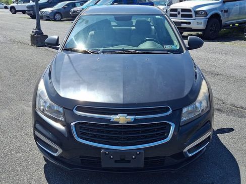 Used 2016 Chevrolet Cruze LS FWD image 2