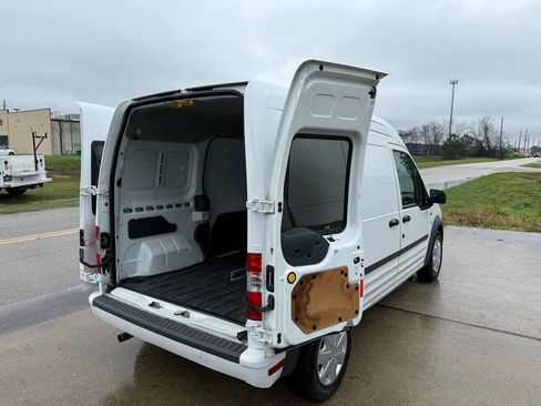Used 2013 Ford Transit Connect XLT image 29