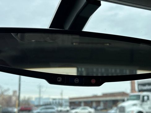 Used 2018 Chevrolet Silverado 1500 Custom w/ Custom Convenience Package image 24